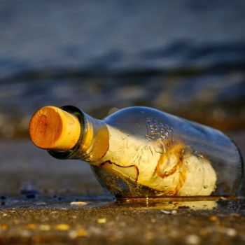 Messaging Apps: The New Browser Bottle Message