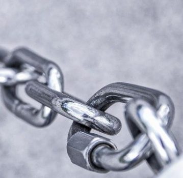 United Despite Crisis: How Social Media is Keeping the UK Connected